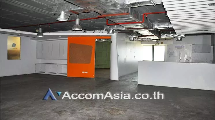 9  Office Space For Rent in Silom ,Bangkok BTS Surasak at Double A tower AA11174